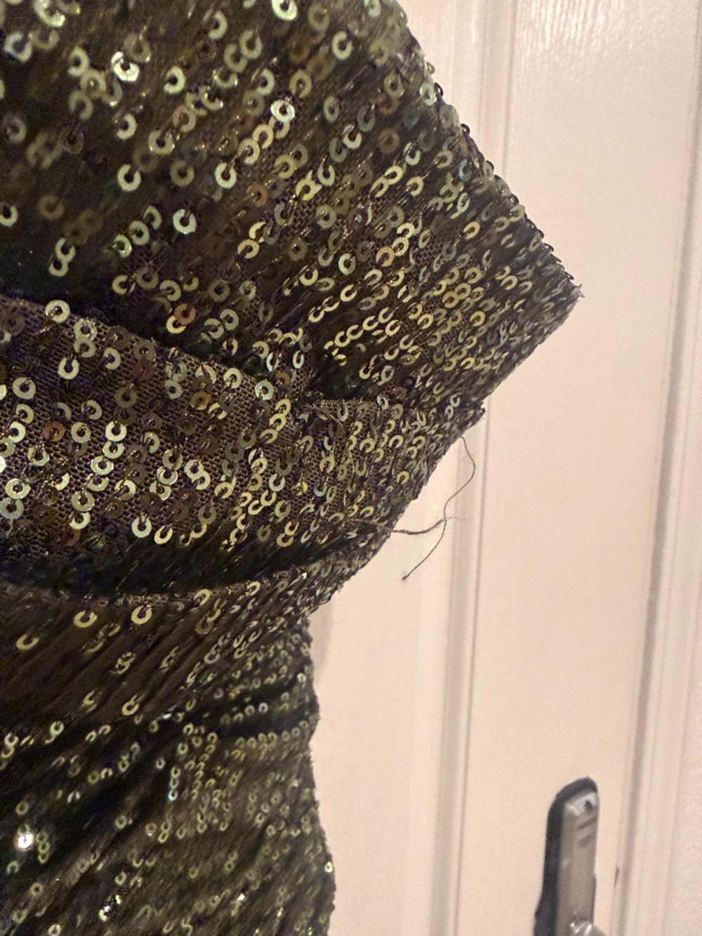🇯🇵Mac Duggal Sequined Drop Shoulder Faux Wrap Gown - Picture 7 of 13